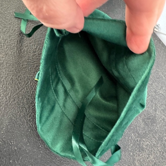 Adorable Merry Christmas Silk like Christmas Pouch, bag, carry anything! NWT - Picture 3 of 6